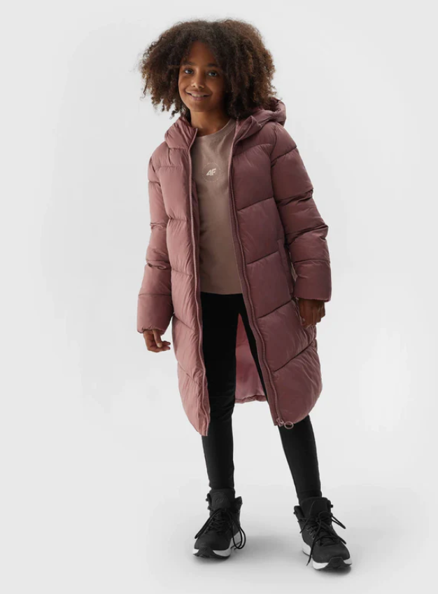 4F er með æðisleg íþrótta-og útivistarföt fyrir alla fjölskylduna og á Kauphlaupi er allt á 20% afslætti. Þessi fallega úlpa kostar núna 10.472 kr.