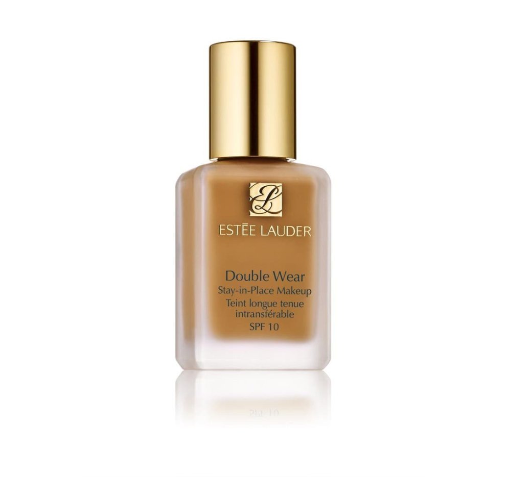 Alls ekki nýr af nálinni en verðum að nefna Double Wear-farðann ef þið eruð á höttunum eftir endingargóðum farða. Þessi verður bara fallegri með tímanum og endingin er engri lík. Mælum með fyrir fólk með olíukennda húð sérstaklega. Hagkaup, 9.030 kr.