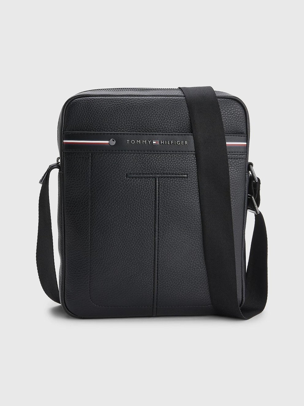 Látlaus hliðartaska frá Tommy Hilfiger, Kultur Menn, 11.997 kr.