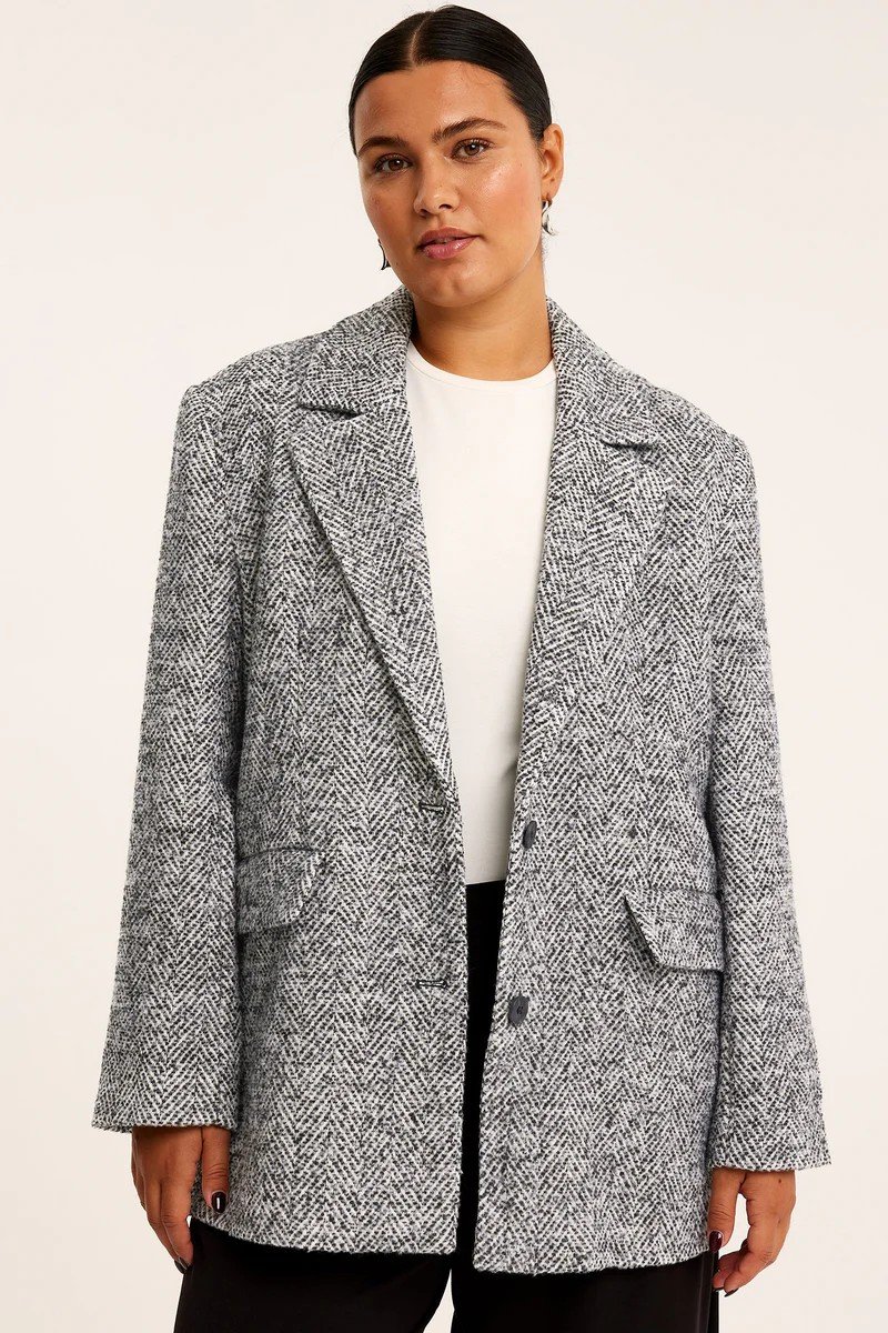 Þessi blazer fangaði auga okkar strax. Kappahl, 11.999 kr.