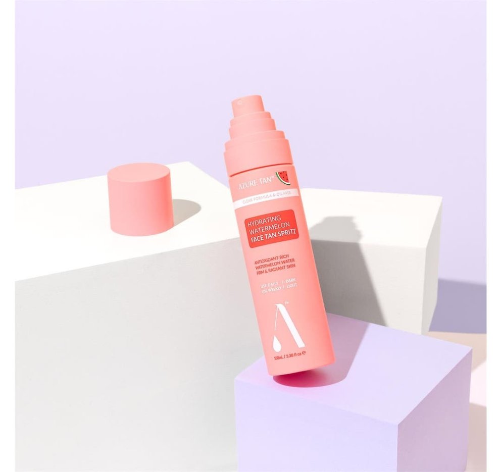 Hydrating Watermelon Face Tan Spritz frá Azure Tan, Hagkaup, 2.399 kr.