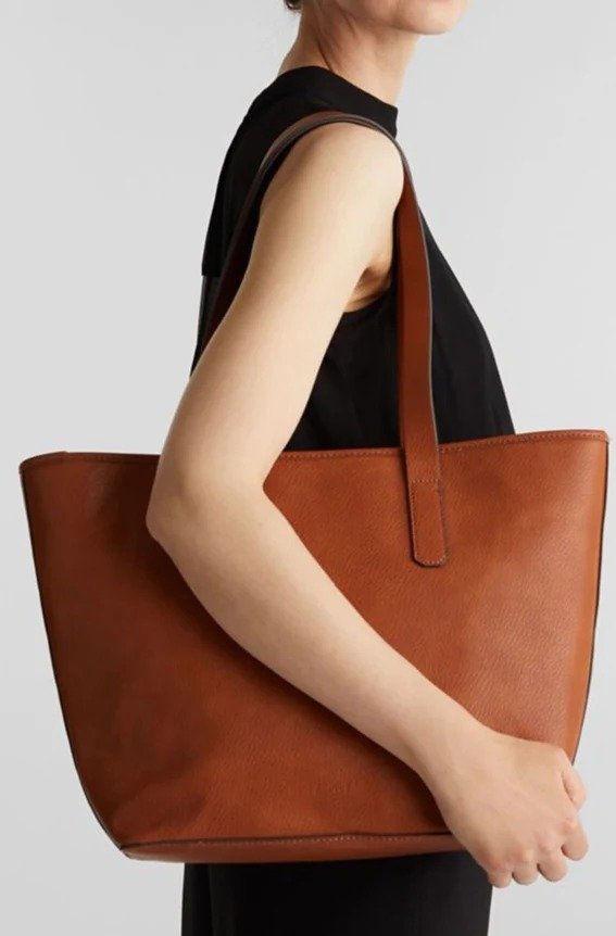 Esprit, 12.495 kr.