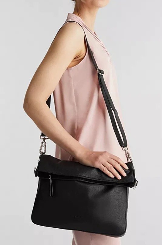Esprit, 12.495 kr.