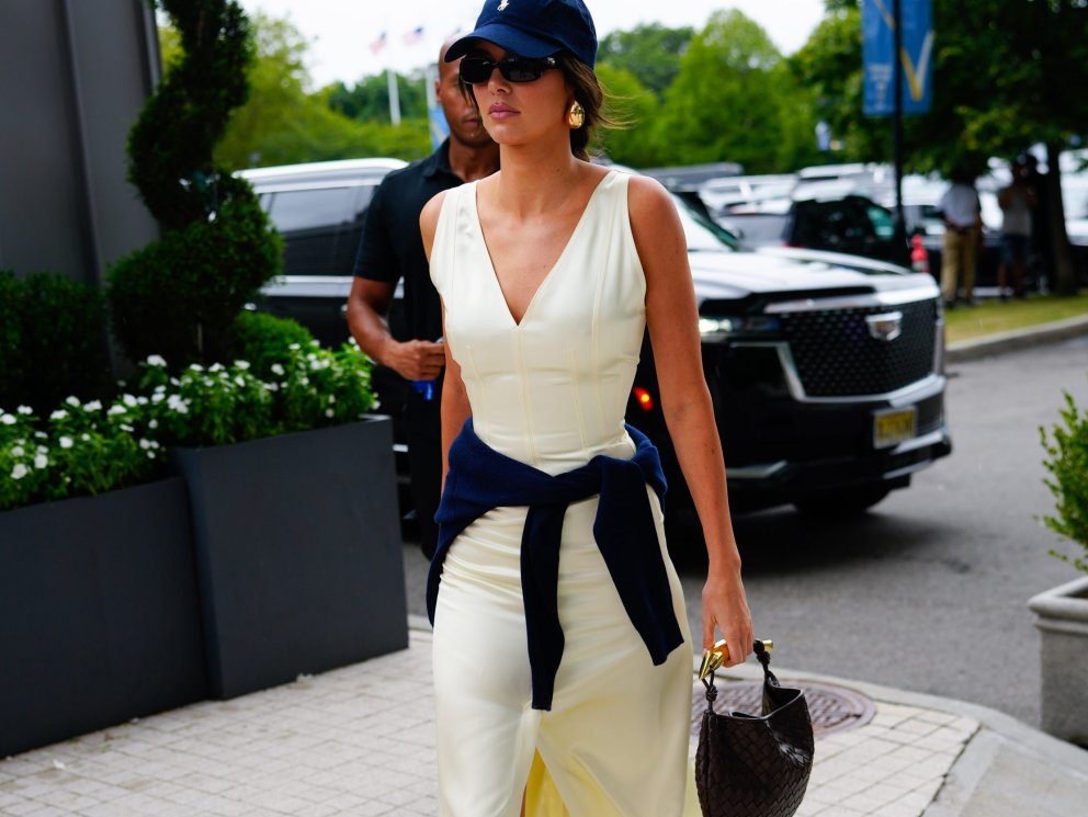 Kendall Jenner með sardine-töskuna frá Bottega Veneta.