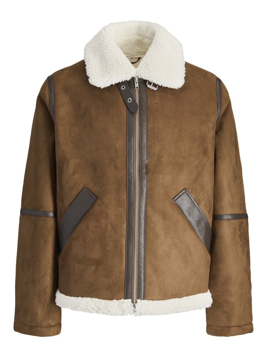 Jack & Jones, 15.990 kr.