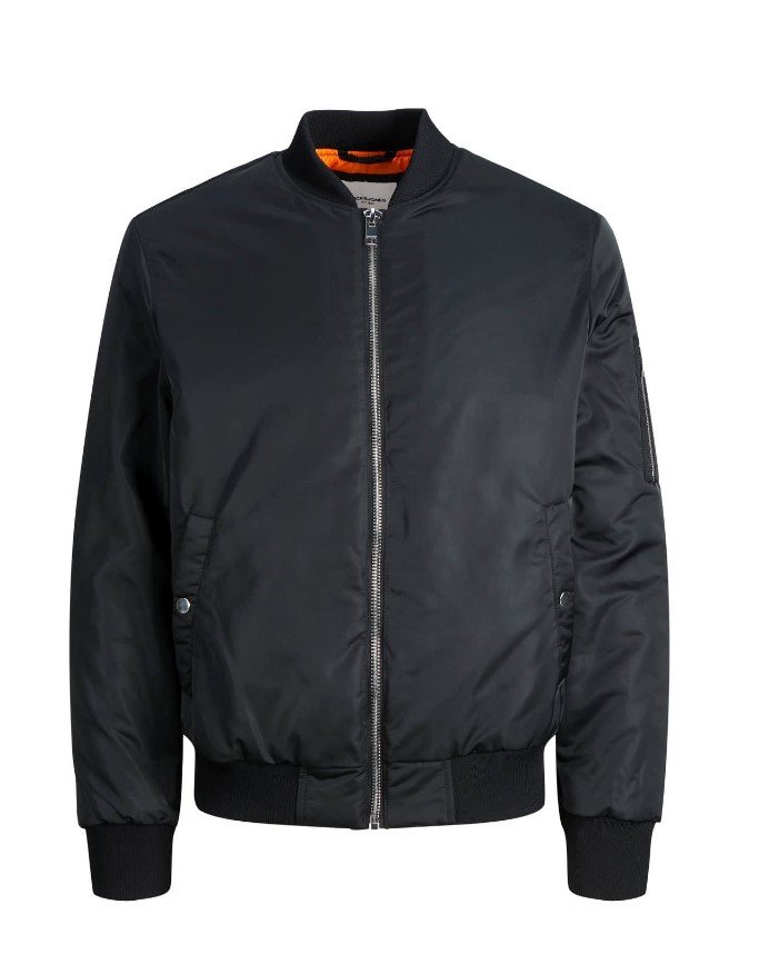 Jack & Jones, 16.990 kr.