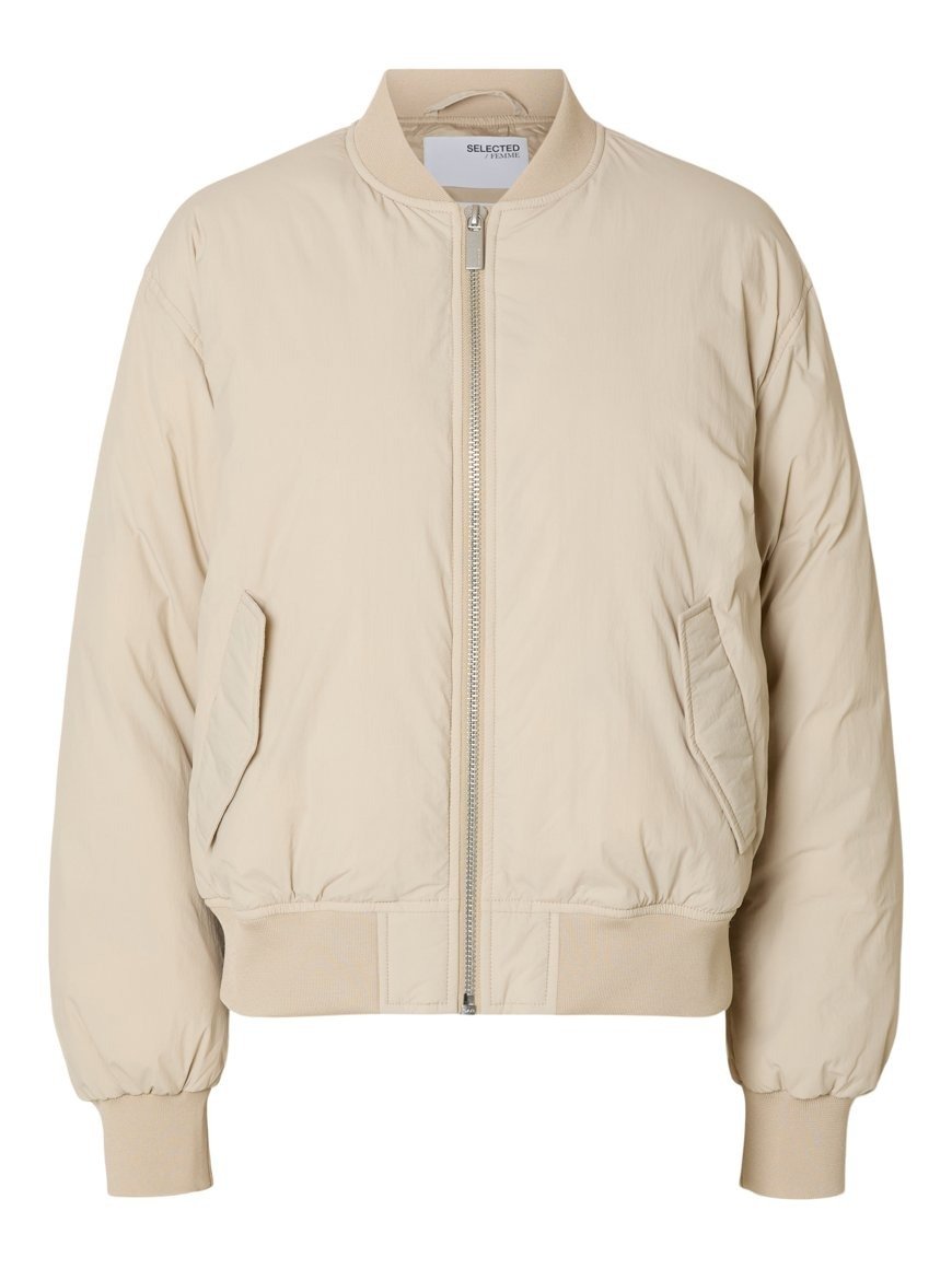 Selected, 16.990 kr.