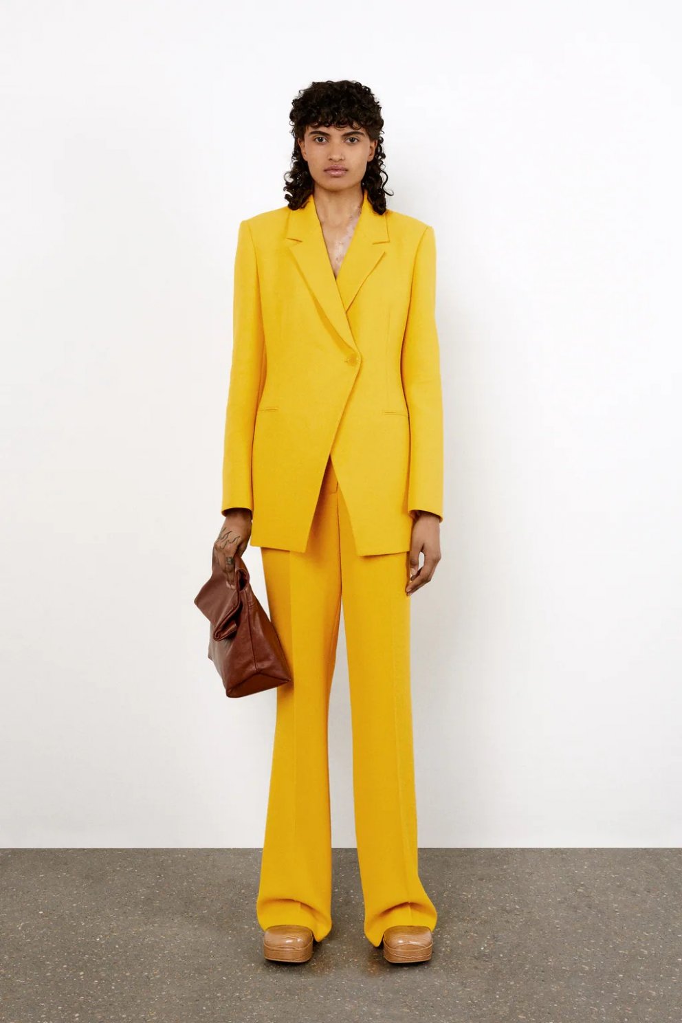 Zara, 16.995/8.495 kr.
