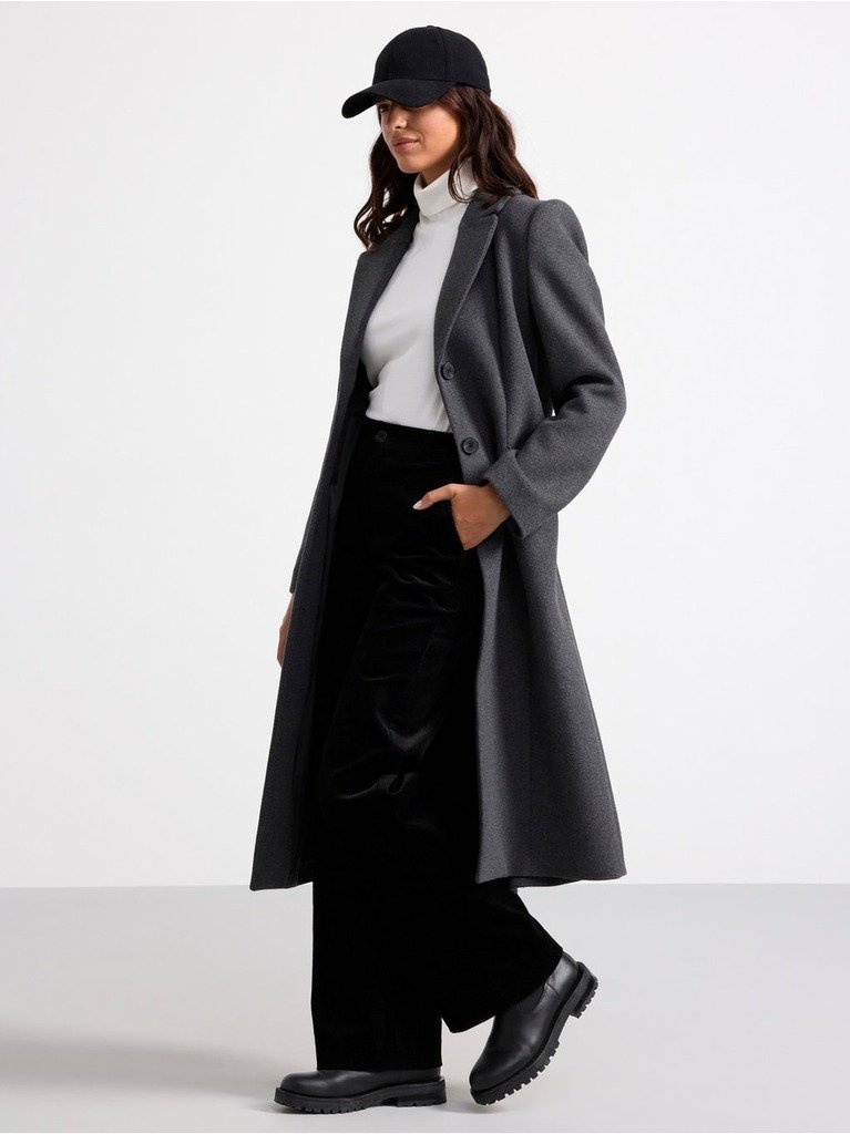 Lindex, 18.999 kr.