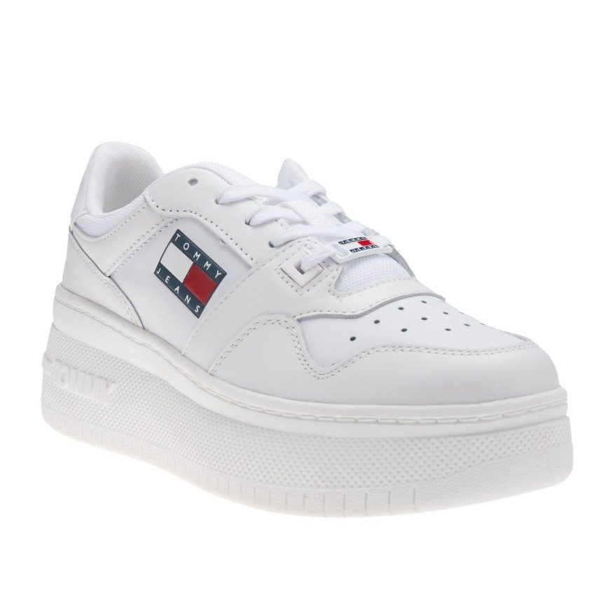 Tommy Hilfiger, Steinar Waage, 19.995 kr.