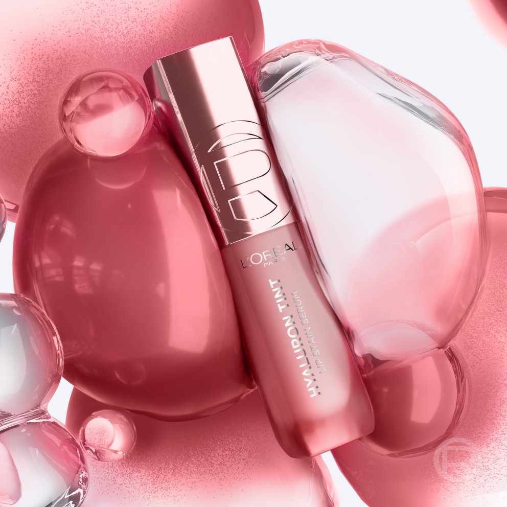 Hyaluron Tint Lip Stain Serum gefur vörunum raka og „stainar“ þær á sama tíma. Spennandi vara frá L´Oréal Paris sem er komin í Hagkaup, Smáralind.