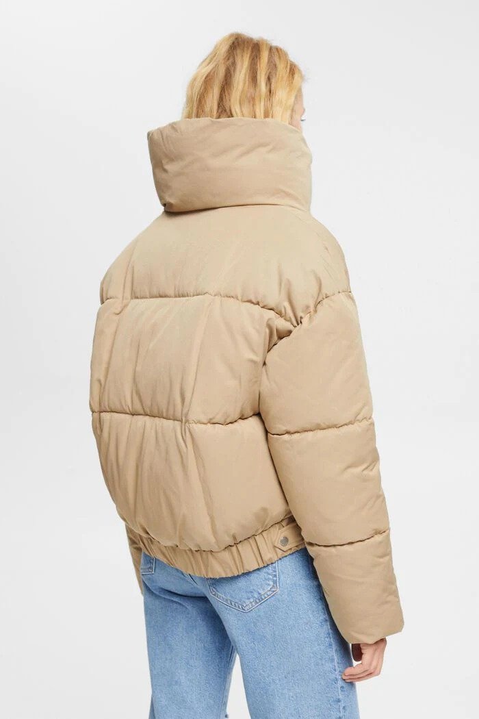 Esprit, 20.997 kr.