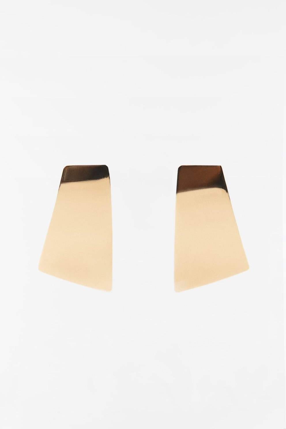 Zara, 2.995 kr.