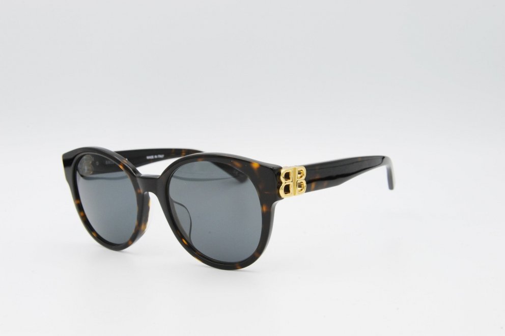 Balenciaga, Optical Studio, 56.600 kr. (Öll sólgleraugu á 20% afslætti út 20. febrúar í Optical Studio, Smáralind!)