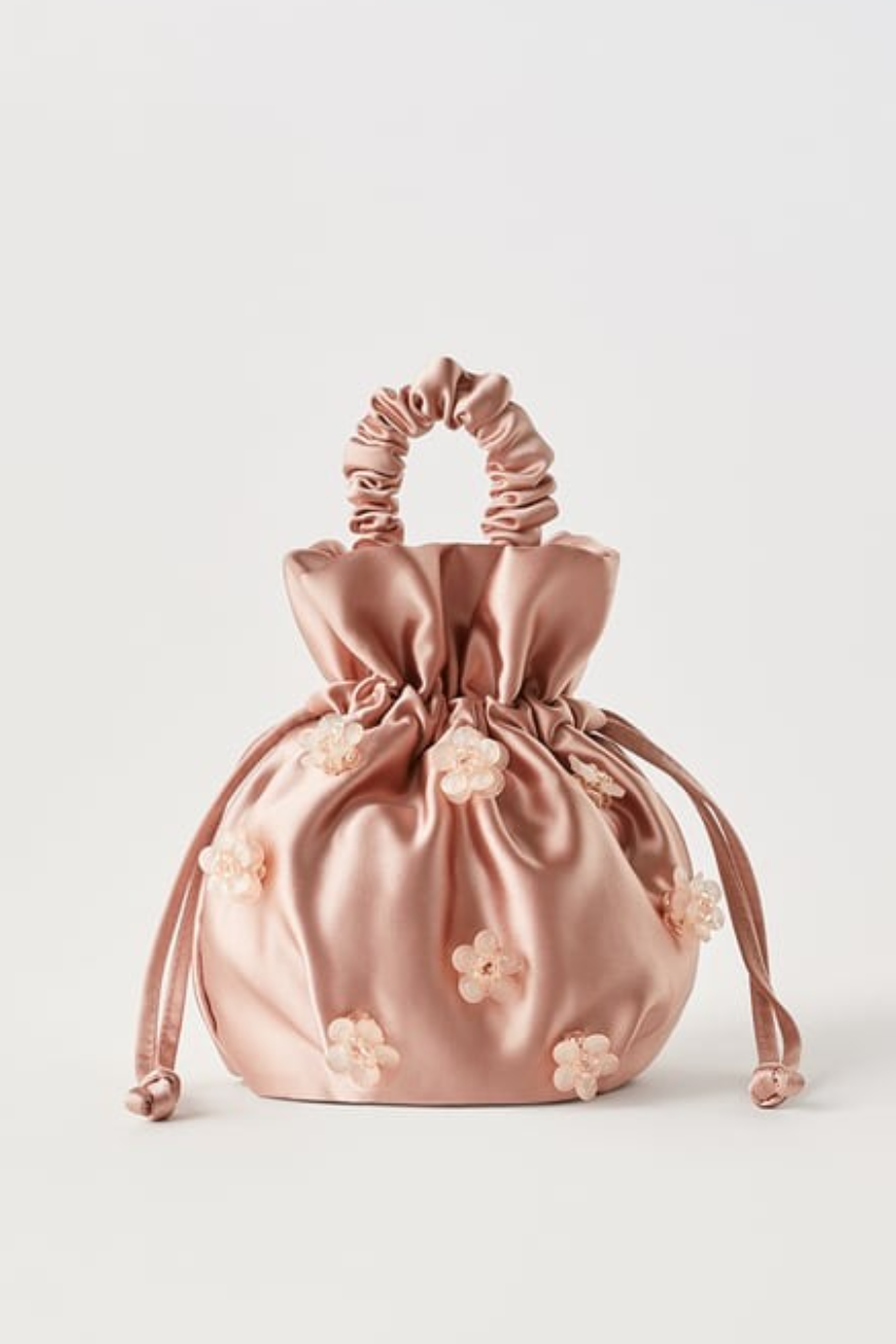 Zara, 4.995 kr.