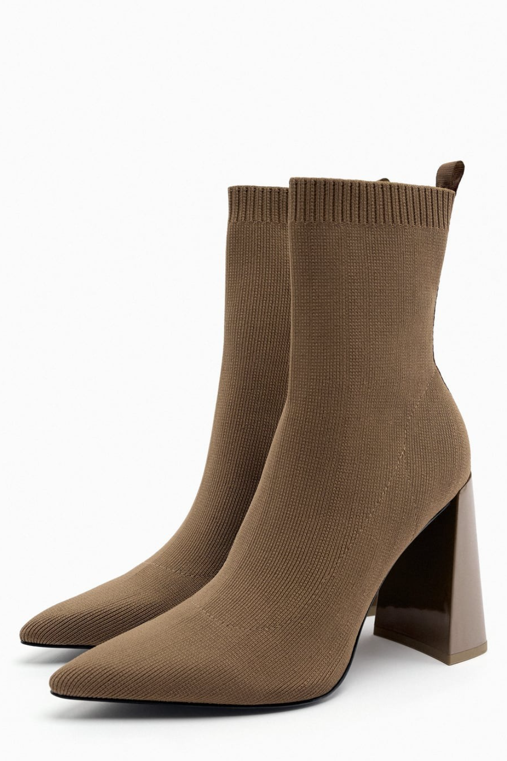 Zara, 6.495 kr.