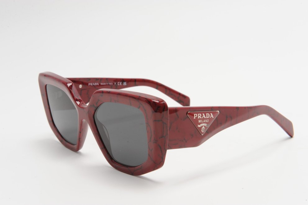 Prada, Optical Studio, 71.200 kr.