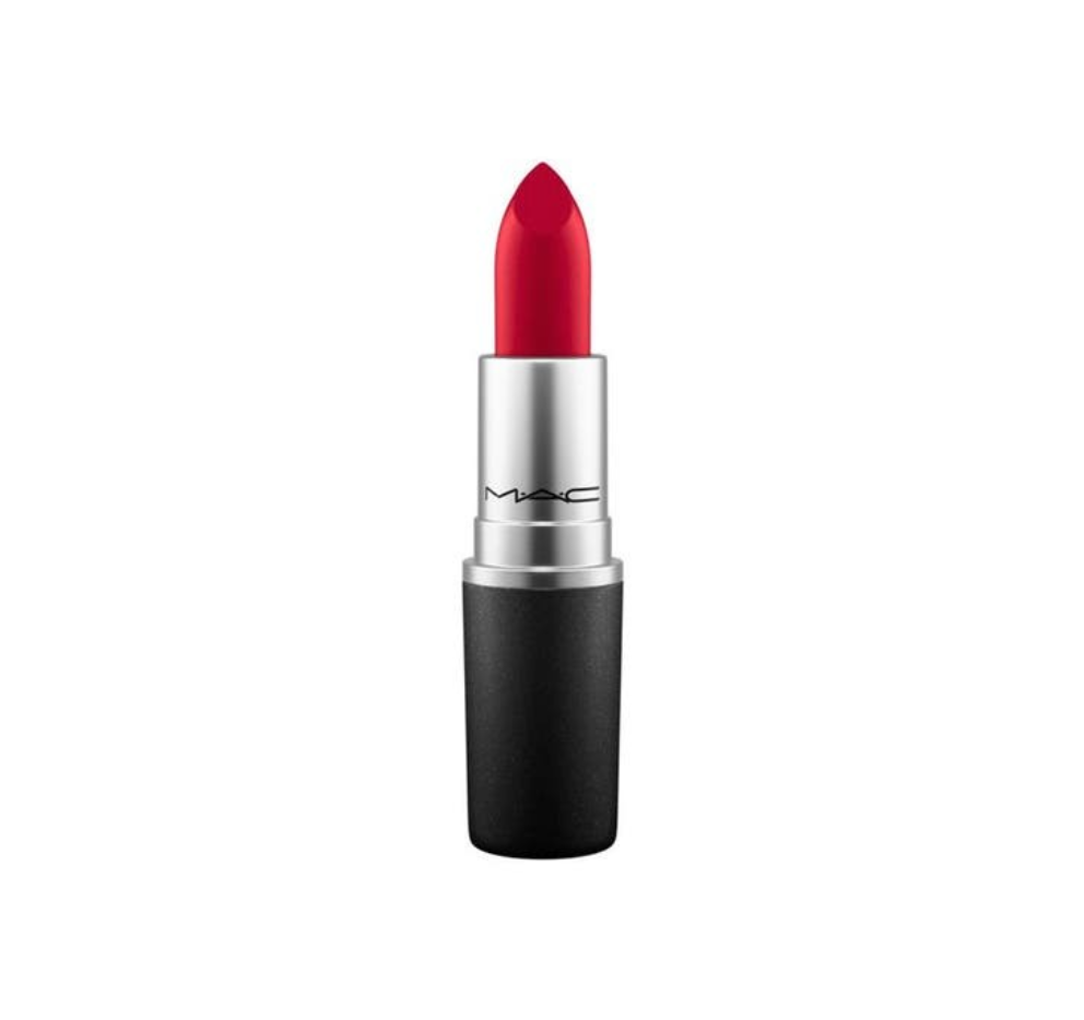 Ruby Woo frá MAC er svo klæðilegur og klassískur rauður varalitur. MAC, 5.590 kr.