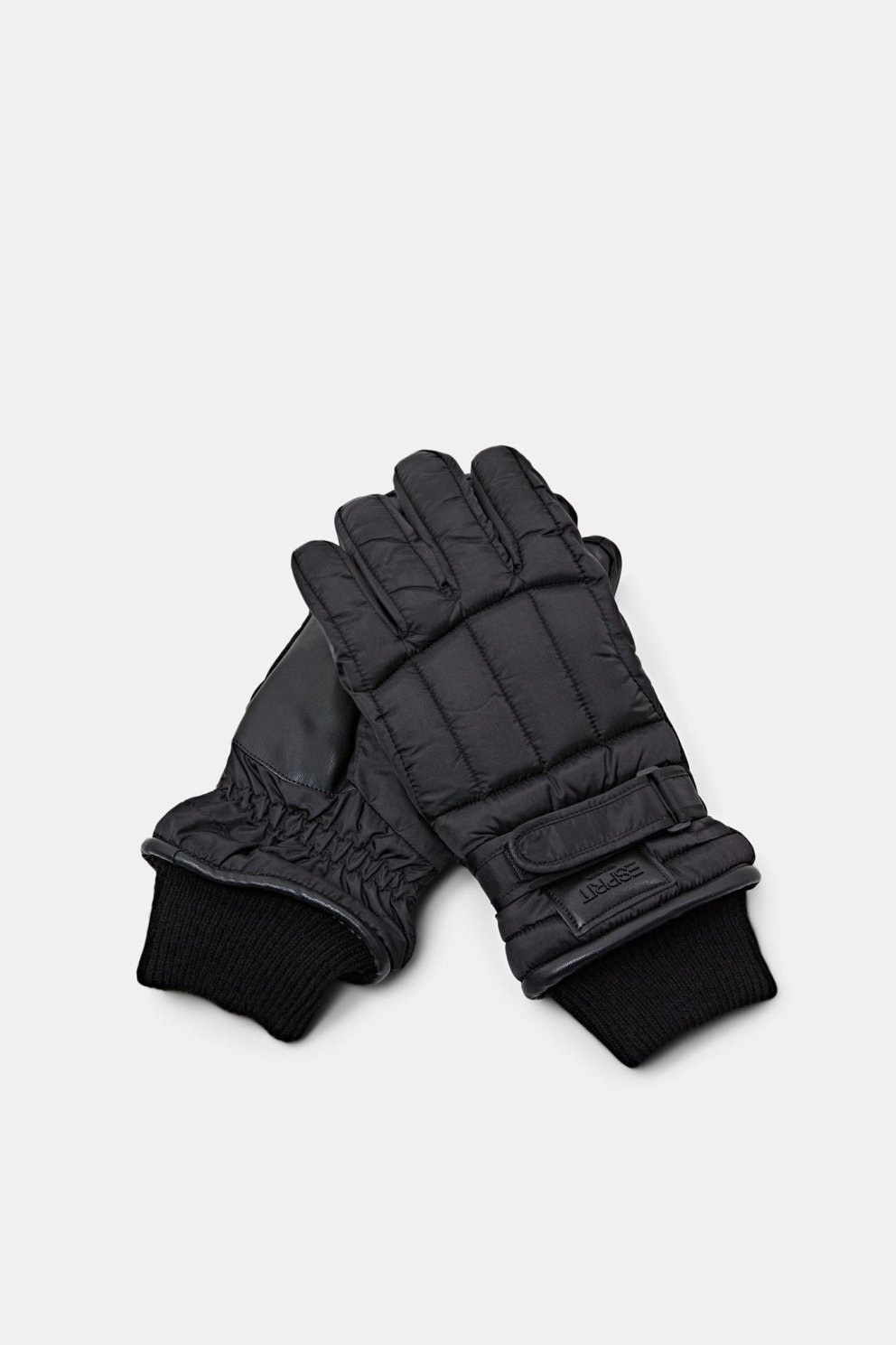 Esprit, 7.495 kr.