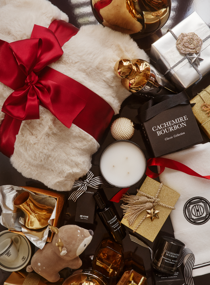 Við mælum með ilmkertunum og híbýlailmunum frá H&M Home.