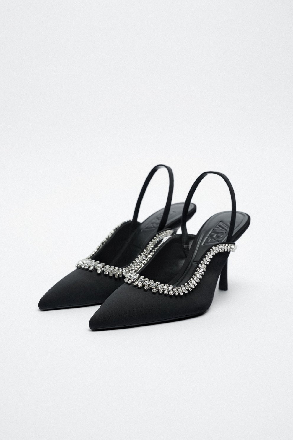 Smá Manolo-fílingur í þessum. Zara, 7.995 kr.
