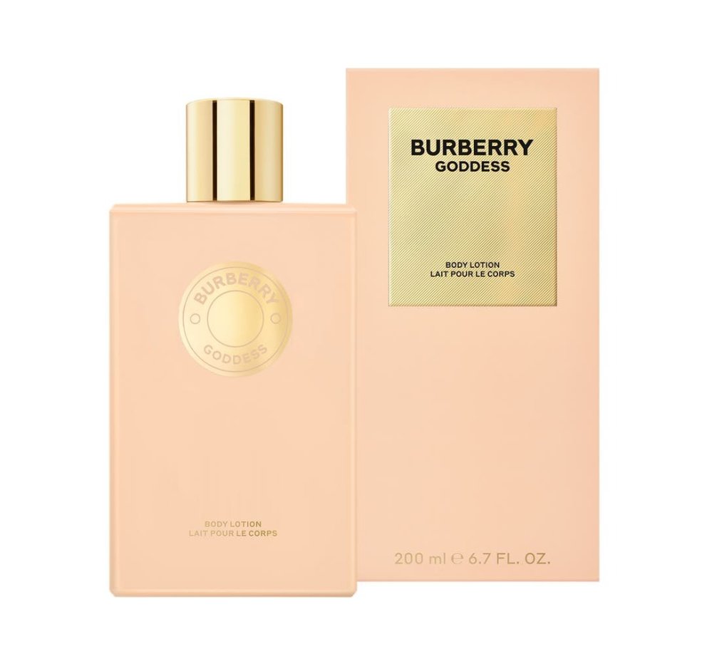 Body Lotion með uppáhaldsilmnum er falleg mæðradagsgjöf en Burberry Goddess er í miklu uppáhaldi hér á bæ. Hagkaup, 9.998 kr.