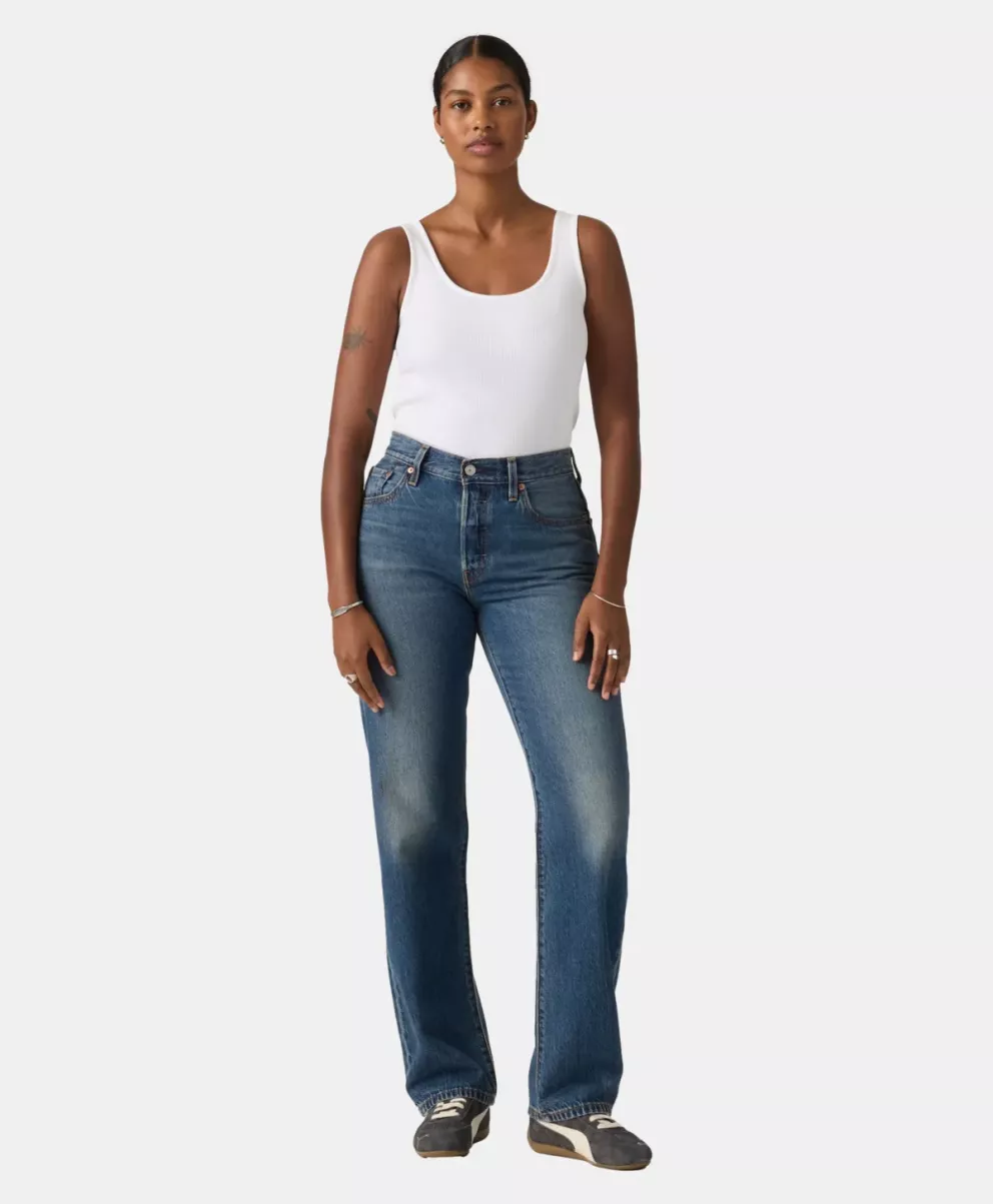 501 '90 Levi's. Eitt mest selda sniðið frá Levi´s. Þessar eru úr þunnu gallaefni og henta vel í hita. Levi´s, 18.990 kr.