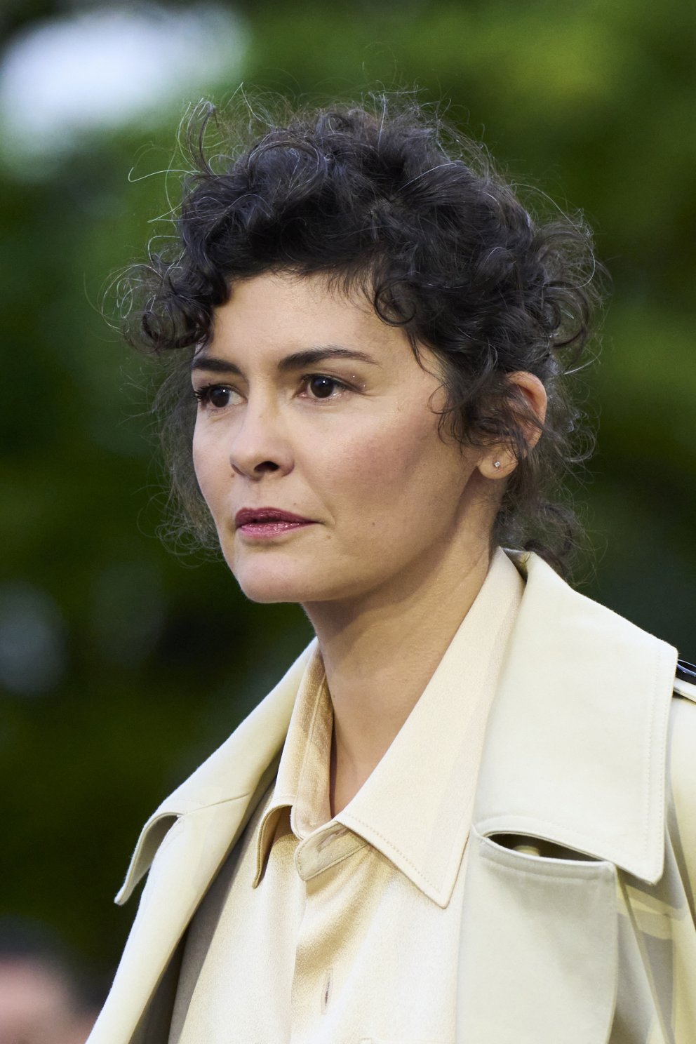 Leikkonan Audrey Tautou sem sló í gegn í kvikmyndinni Amélie er gullfalleg með náttúrulegar krullur og grásprengt hár.