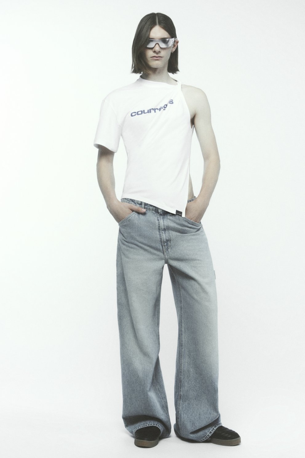Courreges.