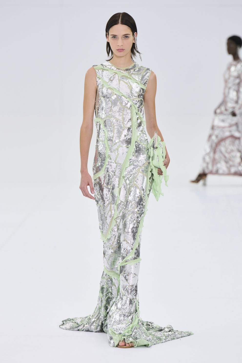 Silfur og mintugrænt er óvænt kombó frá Fendi.