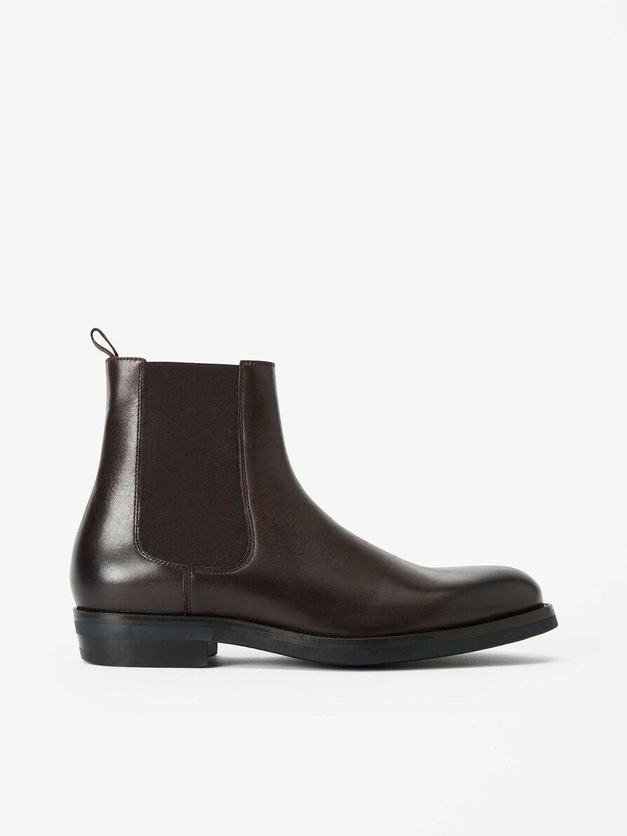 Það er eiginlega ekki hægt að klikka á brúnum „Chelsea boots“. Þessi frá Tiger of Sweden eru silkimjúk. Kultur menn, 59.995 kr.