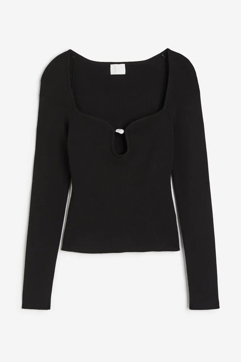 Við erum fleiri en ein á ritstjórn HÉRER sem keyptum okkur þessa rándýru útlítandi (en ódýru) týpu í H&M. 