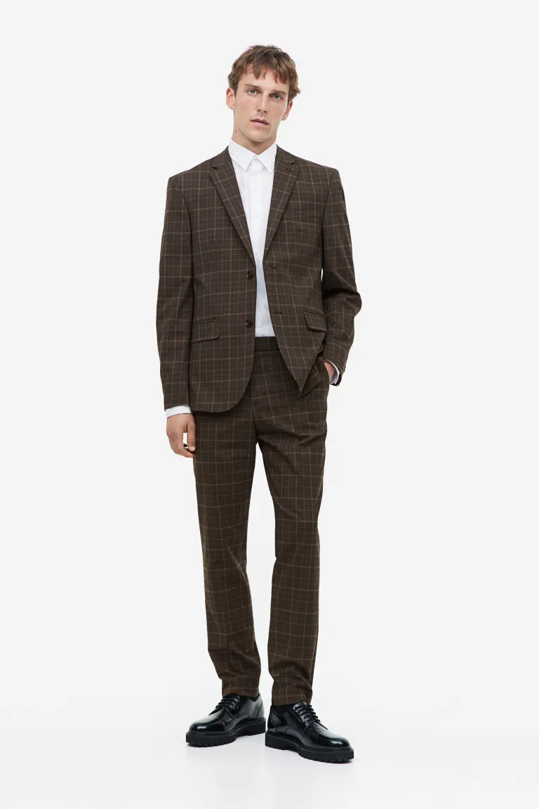 Þessi köflóttu jakkaföt minna á gamla tíma en eru  með nútímalegu sniði. H&M, 21.900 kr.
