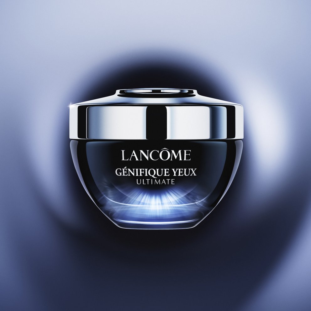 Lancôme Génifique Eye Cream er rakagefandi og styrkjandi augnkrem sem verndar og endurnýjar varnarlag húðarinnar í kringum augun. Hagkaup, 8.063 kr.