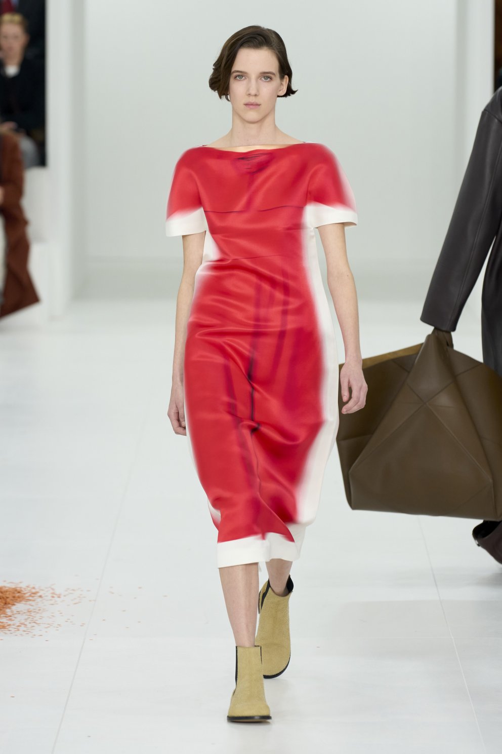 Loewe.