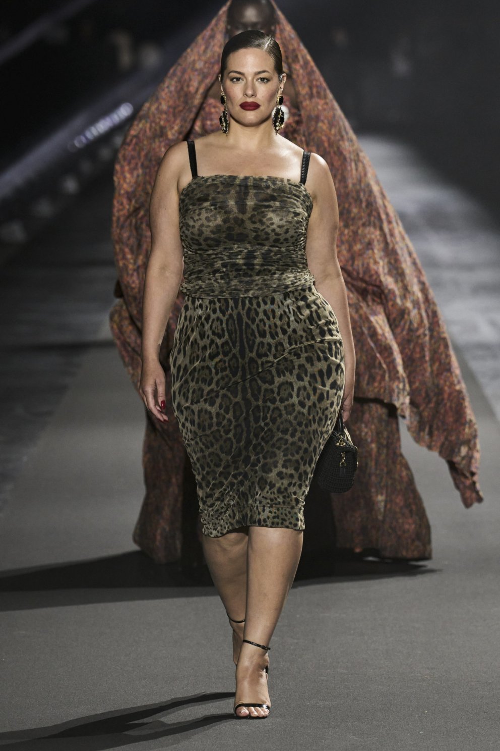 Sexí númer á Ashley Graham fyrir Dolce & Gabbana.
