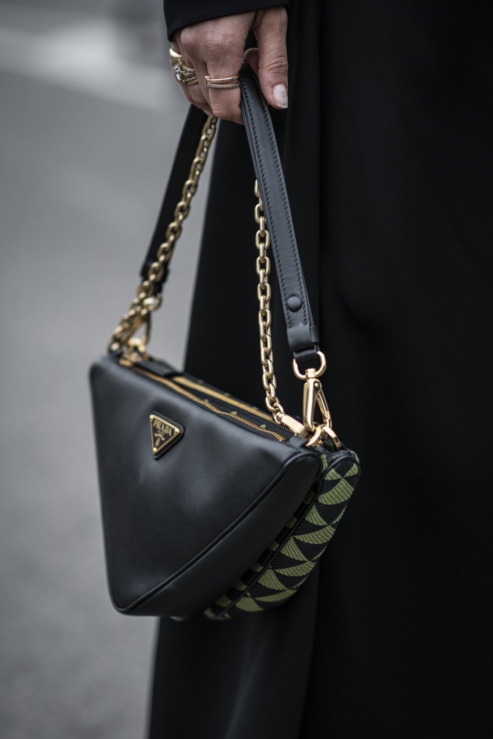 Prada-þríhyrningstaska.