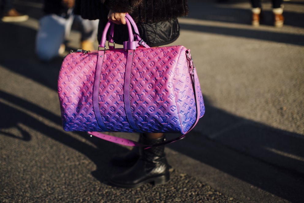 Stærra er betra í tilviki þessarar tösku frá Louis Vuitton.