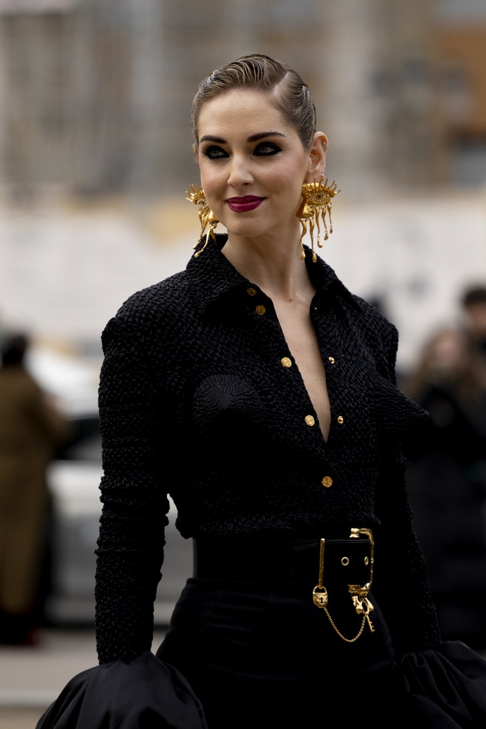 Ítalska stílstjarnan Chiara Ferragni er ein sú allra tekjuhæsta í bransanum. Hér í Schiaparelli frá toppi til táar.