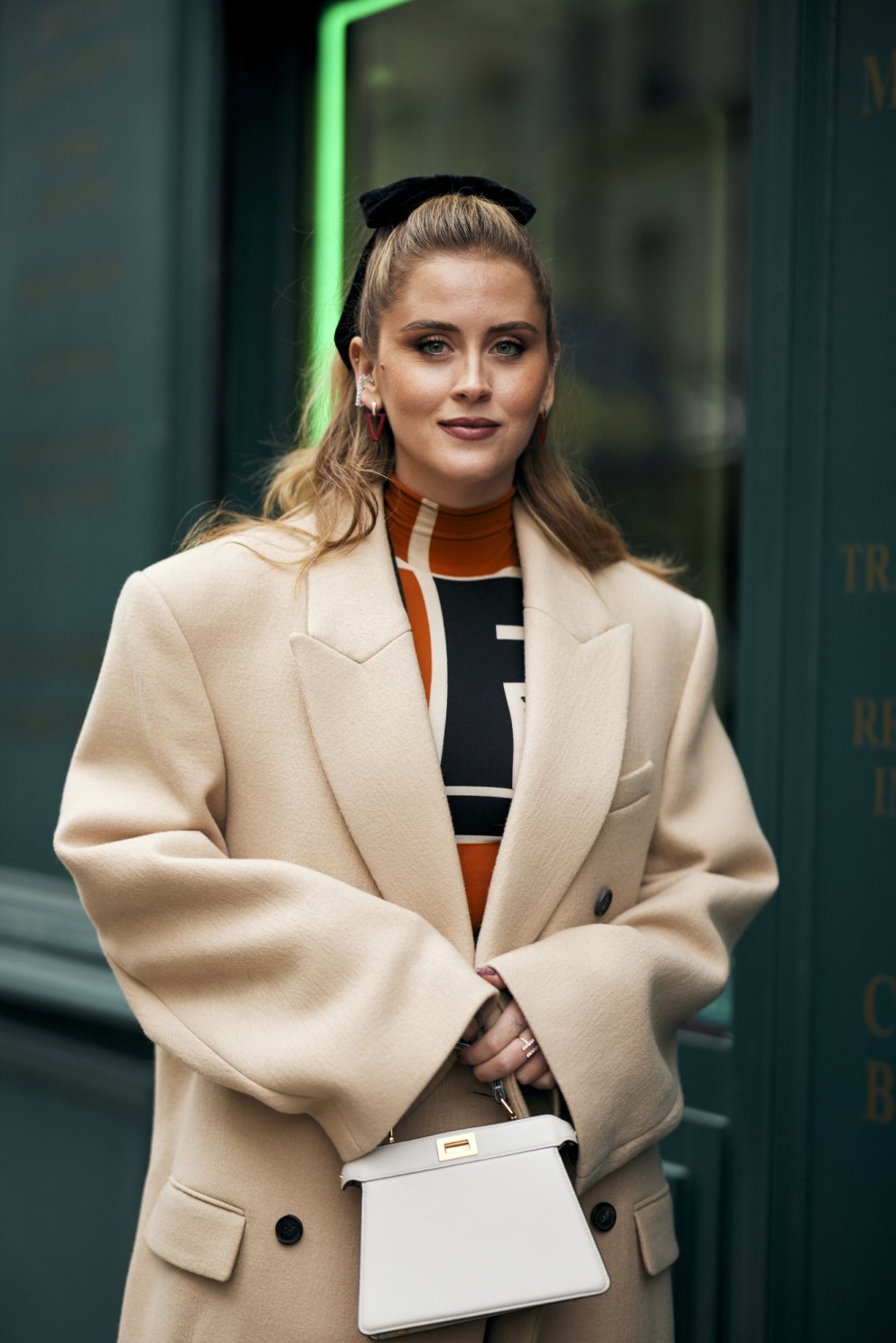 Stelpulegt og sixtís.