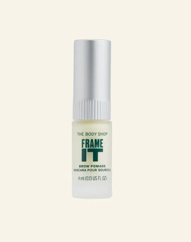 Augabrúnagel sem mótar augabrúnir, fyllir upp í og skerpir lit, heldur öllu á sínum stað. The Body Shop, 2.520 kr.