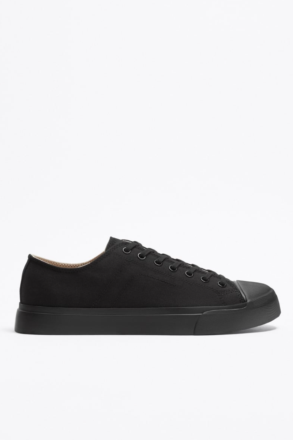 Svartir strigaskór, Zara, 6.995 kr.