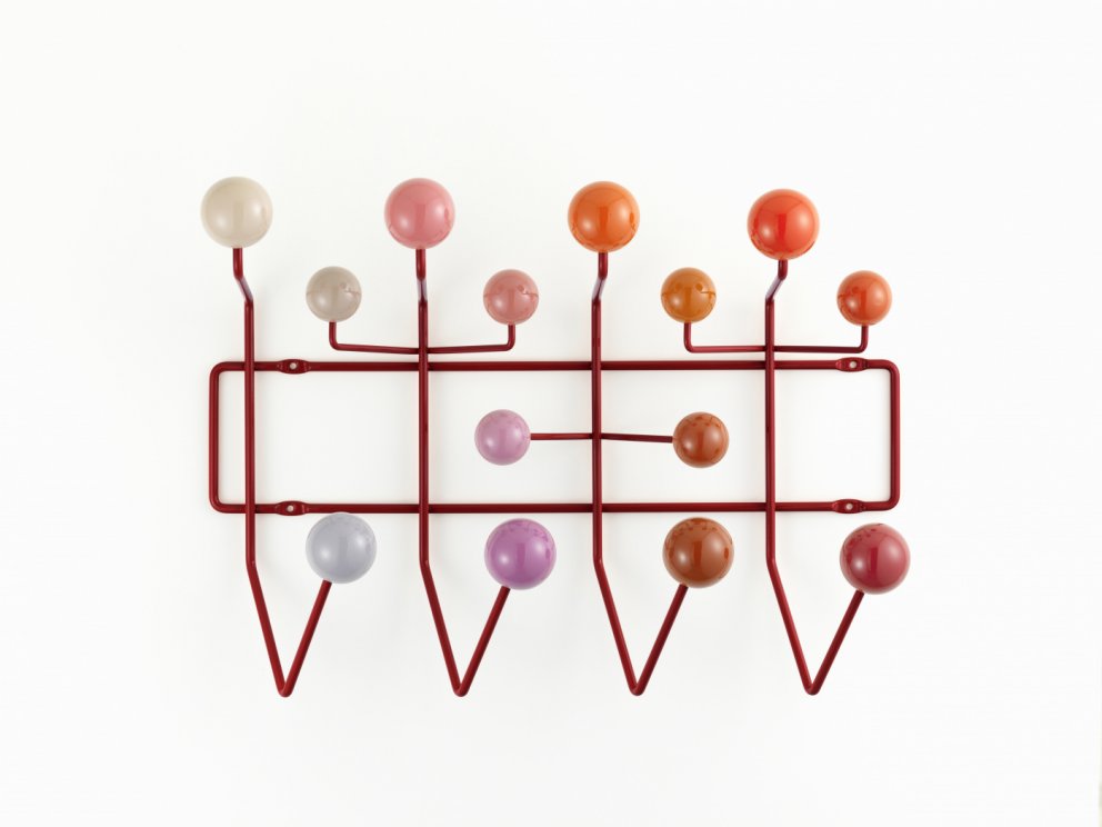 Hang It All-fatahengi frá Vitra, Penninn Eymundsson, 34.632 kr.