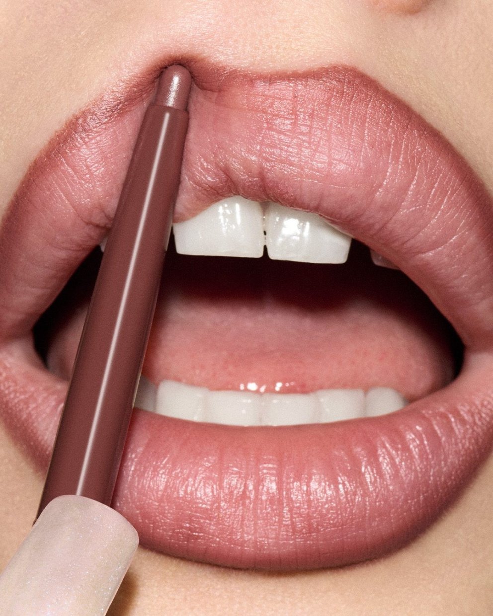 Lipglazer varablýantur frá MAC í litnum Whirlin´. MAC, 4.265 kr.