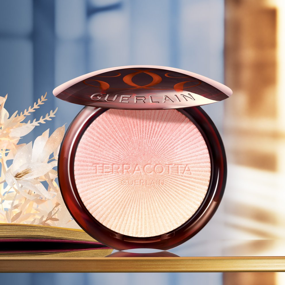 Terracotta Luminizer highlighter frá Guerlain.