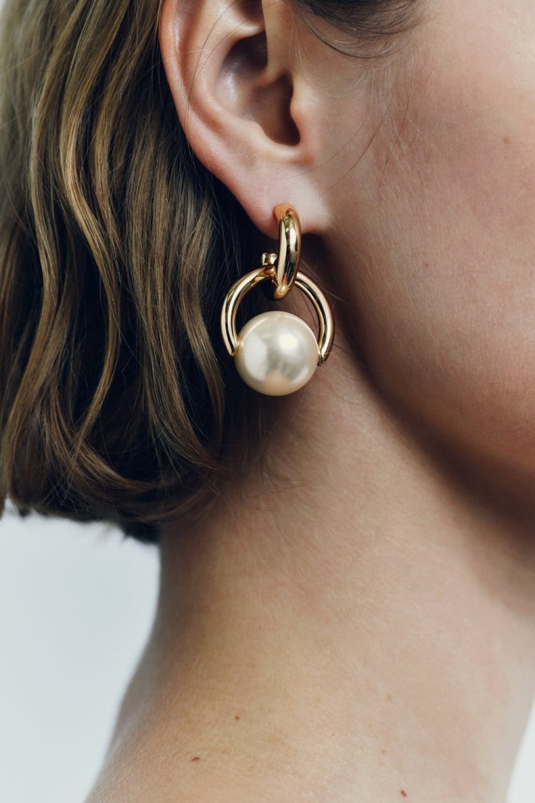  Zara, 2.995 kr.