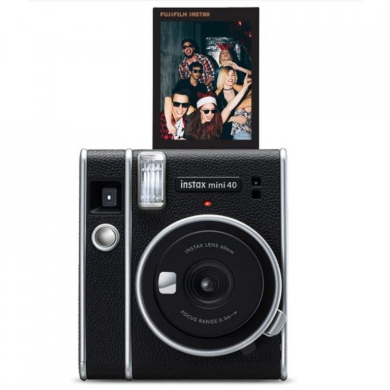 Fujifilm Instax, A4, 23.999 kr.