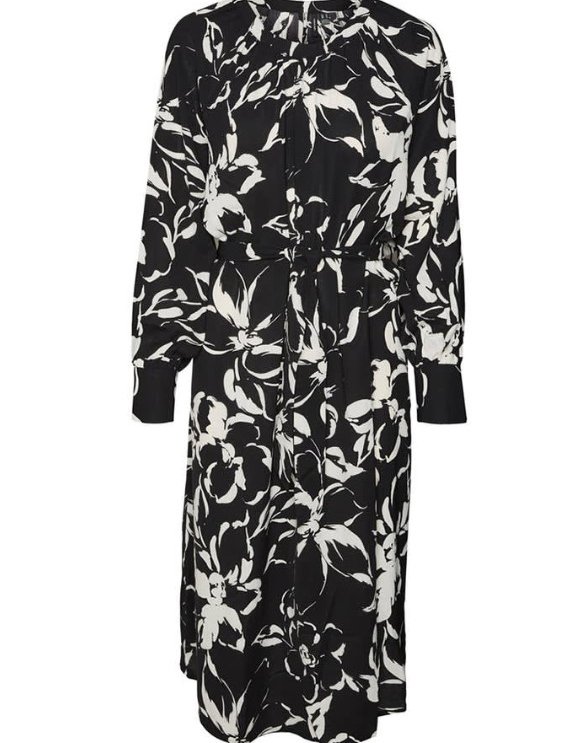 Úr Curve-línu Vero Moda, 10.990 kr.