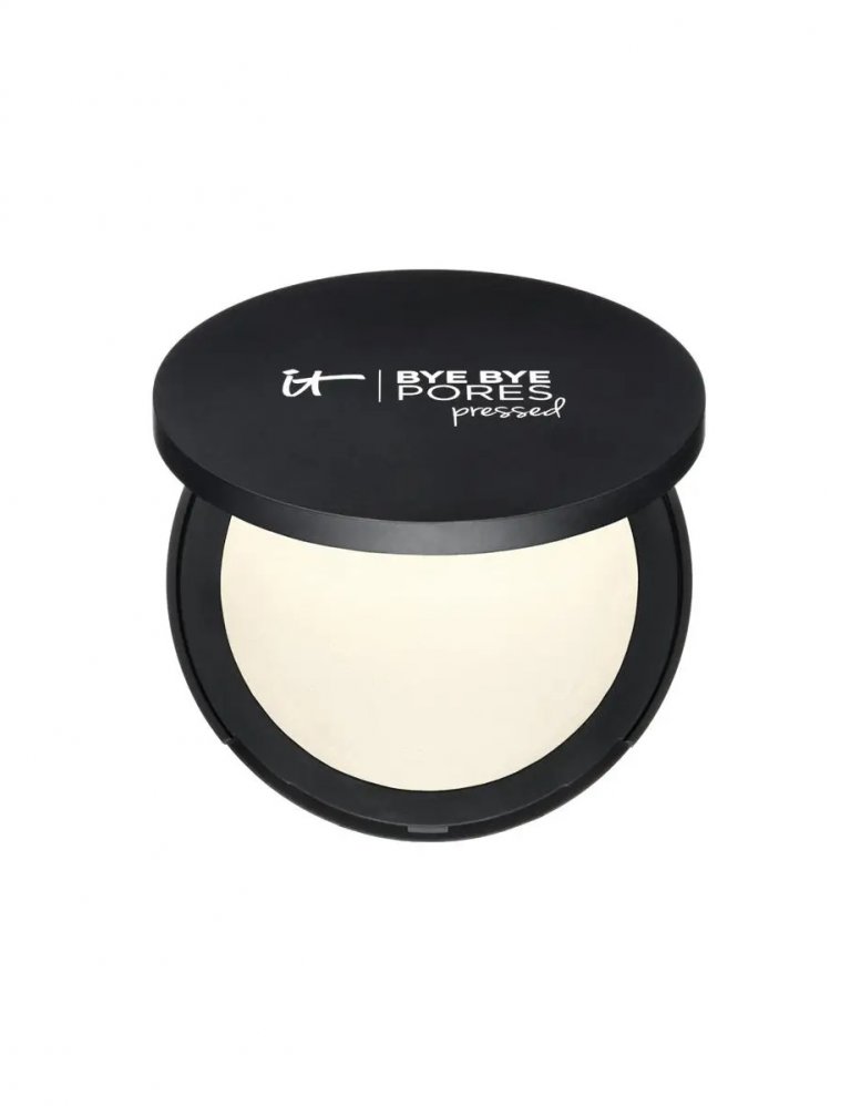 Bye Bye Pores Pressed Setting Powder fyllir í opnar húðholur og línur og jafnar þannig áferð húðar, púðrið má nota eitt og sér eða til að festa förðunina. Hagkaup, 5.999 kr.