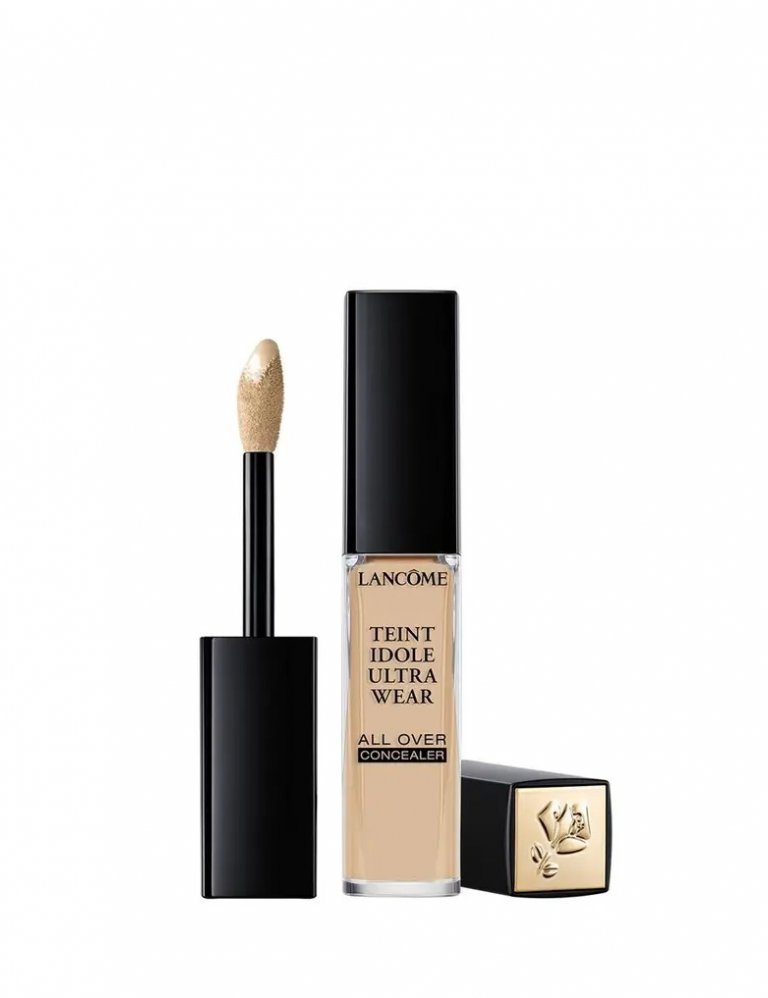 All Over-hyljararinn frá Lancôme er kremaður og náttúrulegur á húðinni og vel hægt að nota í stað farða. Hagkaup, 5.699 kr.